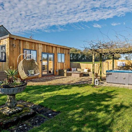 Log Cabin Near Bath Chippenham  Ngoại thất bức ảnh