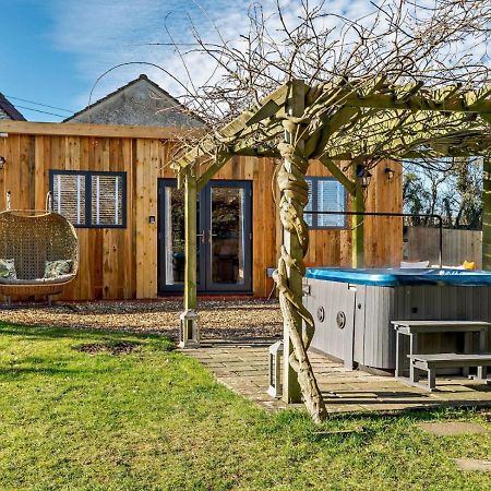 Log Cabin Near Bath Chippenham  Ngoại thất bức ảnh