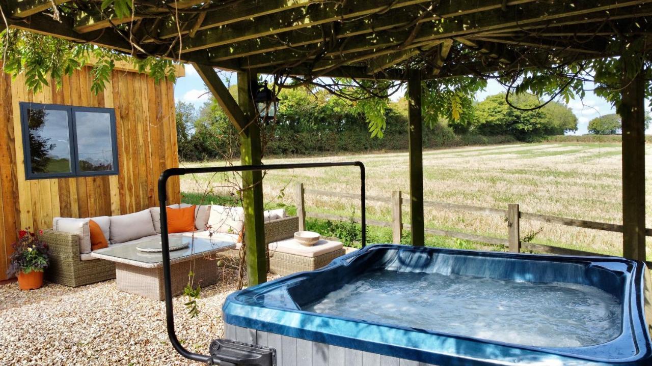 Log Cabin Near Bath Chippenham  Ngoại thất bức ảnh