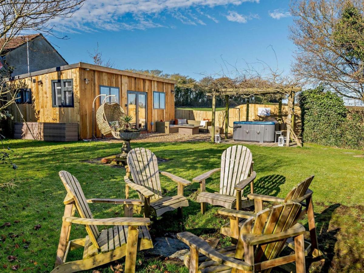 Log Cabin Near Bath Chippenham  Ngoại thất bức ảnh